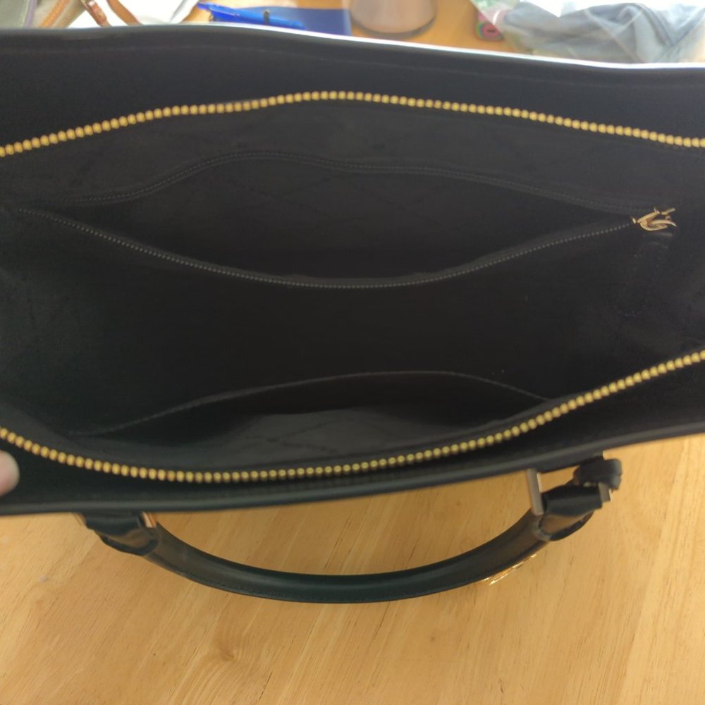 Handbag/Pocketbook - Picture 2 of 5
